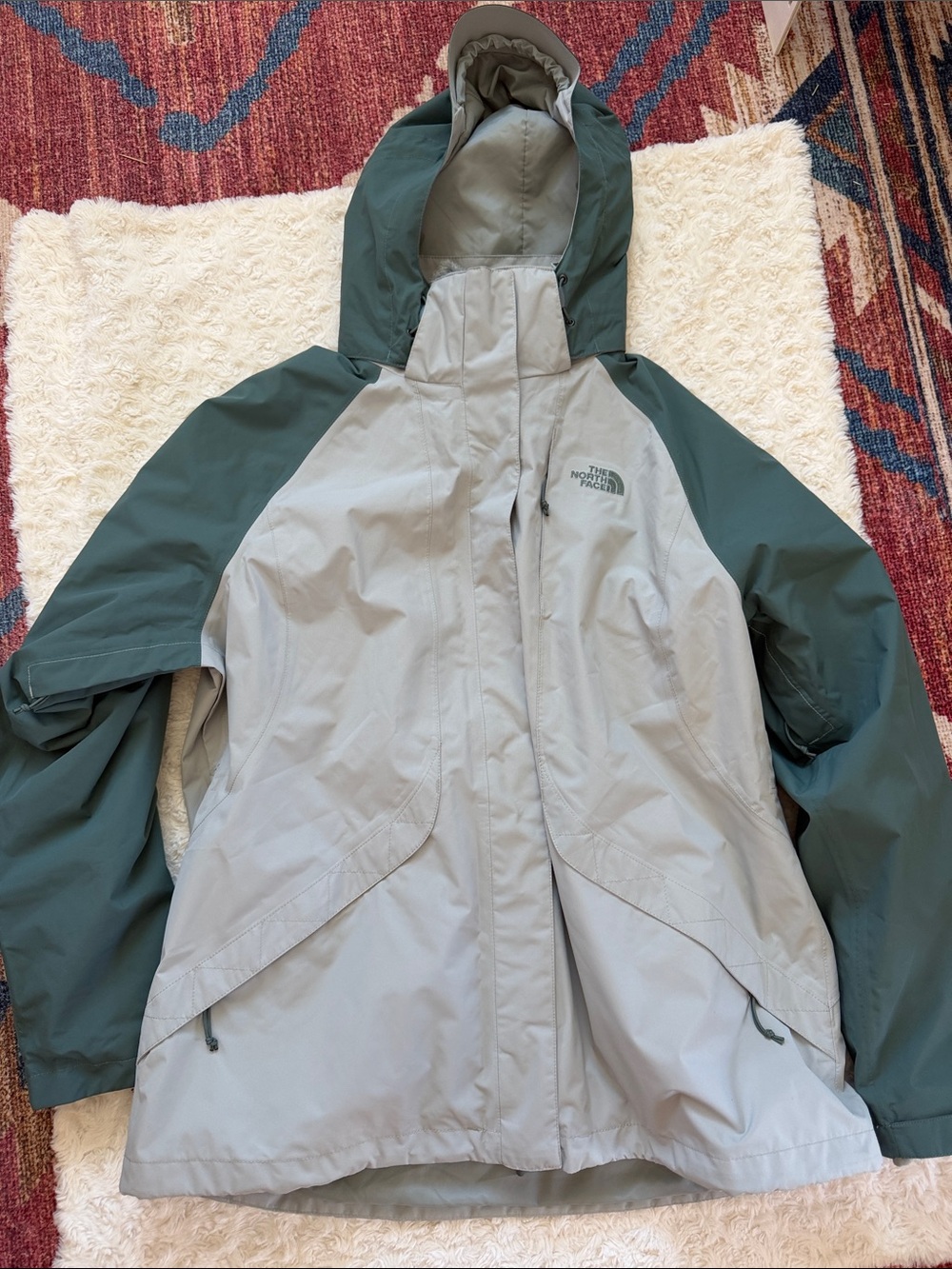 The North Face Women's Two-Tone Hooded Ski Jacket Size XL